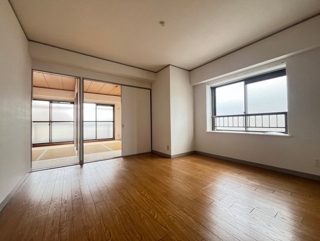 リベラ西芦屋の居間・リビング