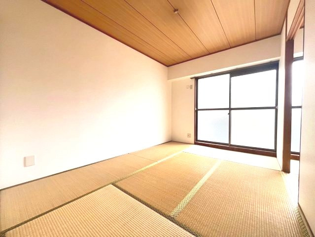 リベラ西芦屋の内装|和室です
