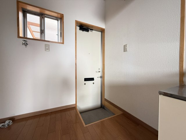 ローズハイツの玄関