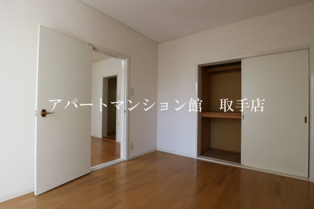 ロキシーウェルドの寝室