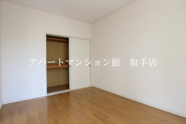ロキシーウェルドの寝室