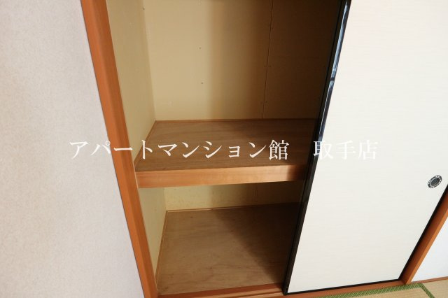 ロキシーウェルドの収納
