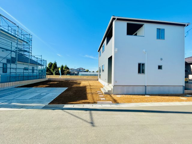 伊勢崎市八寸町の駐車場|大きめのお車をお持ちの方や駐車が得意ではないという方にもおすすめです◎