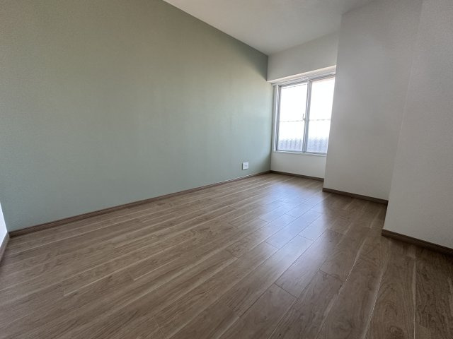 ダイアパレス西湘南　海を一望の洋室