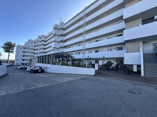 ダイアパレス西湘南　海を一望の外観