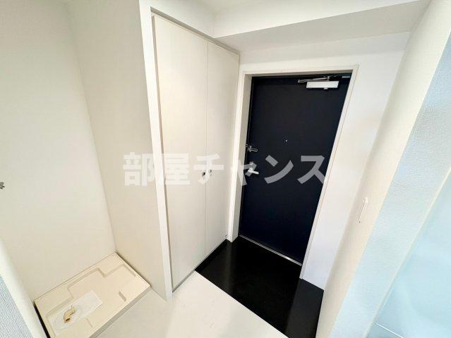 リヴシティ栄参番館の玄関