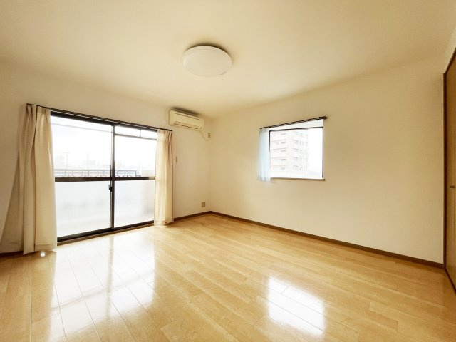 グレイスKMの居間・リビング