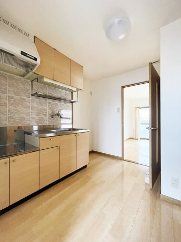 グレイスKMの居間・リビング