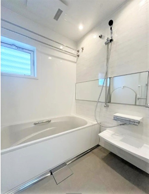 【浴室】 | 【仲介手数料４２０万円が無料！】■南道路面■ハイグレードデザインハウス