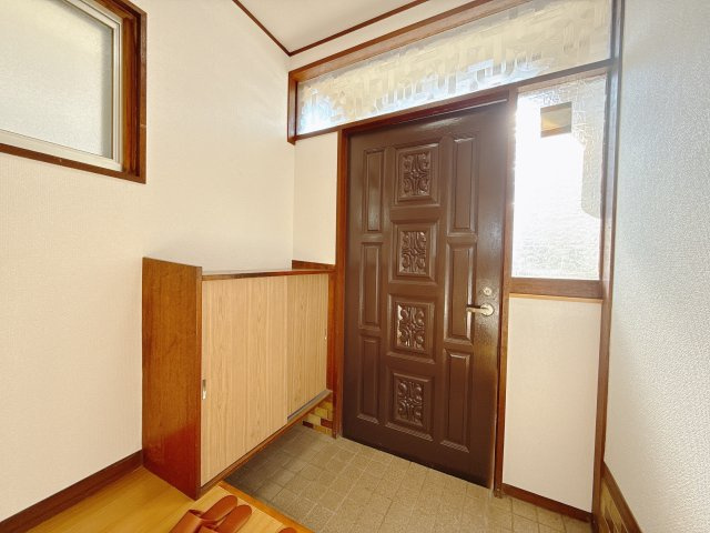 【中古戸建】前橋市龍蔵寺町の玄関|■玄関