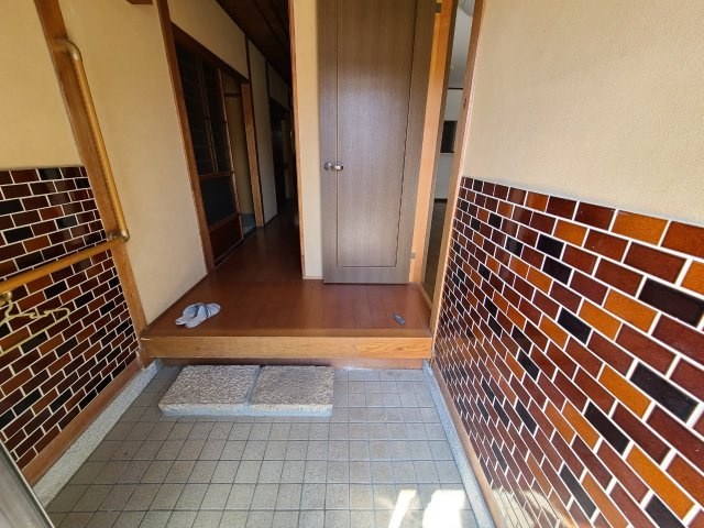 元八事一丁目戸建ての玄関|元八事一丁目戸建て