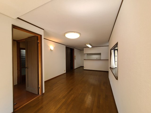 元八事一丁目戸建ての居間・リビング|元八事一丁目戸建て