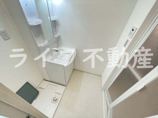 D porta Trapaの洗面所|明るい洗面所です