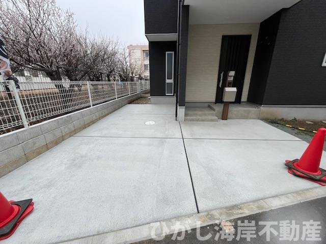 茅ヶ崎市萩園　新築戸建　全8棟の駐車場|駐車スペース