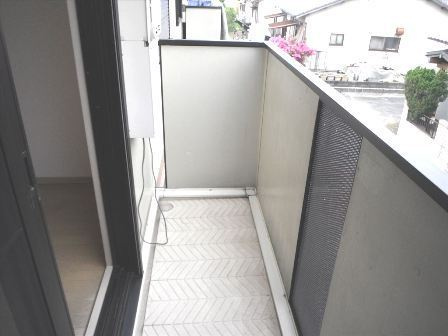 フリーデン山川【キャッシュバック対象物件】のバルコニー|バルコニー付きです