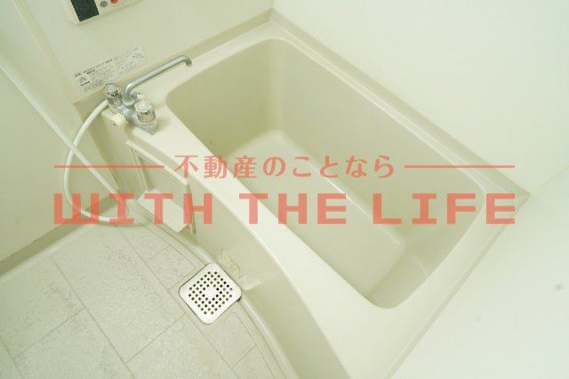 フローラタウン【キャッシュバック対象物件】の浴室|ゆったり過ごせるお風呂です