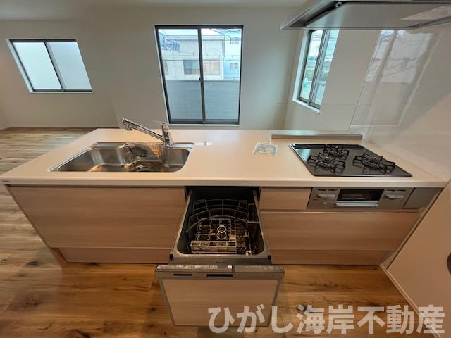 茅ヶ崎市浜竹1丁目　新築戸建　全6棟のキッチン|食洗機付のシステムキッチン