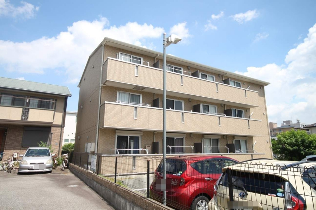 ベルビー宝塚の外観|おしゃれな外観です