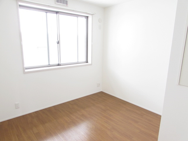 シャルム宝塚の居間・リビング