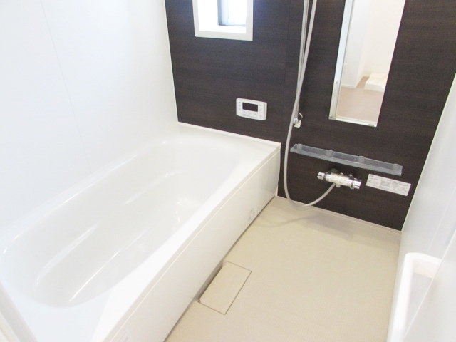 シャルム宝塚の浴室