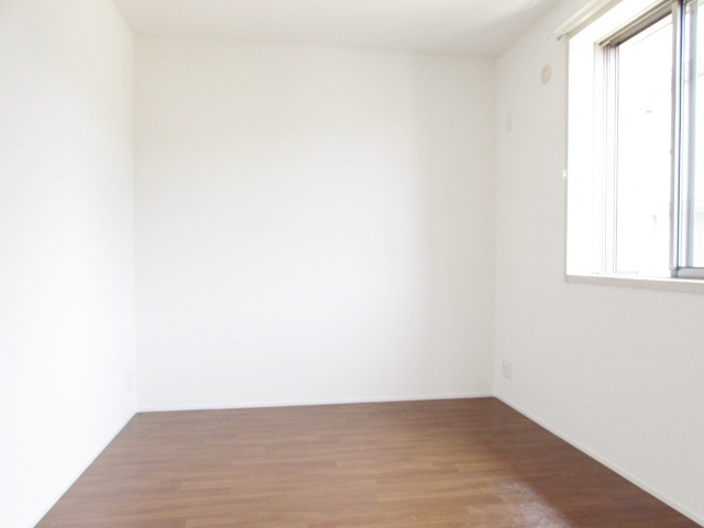 シャルム宝塚の居間・リビング