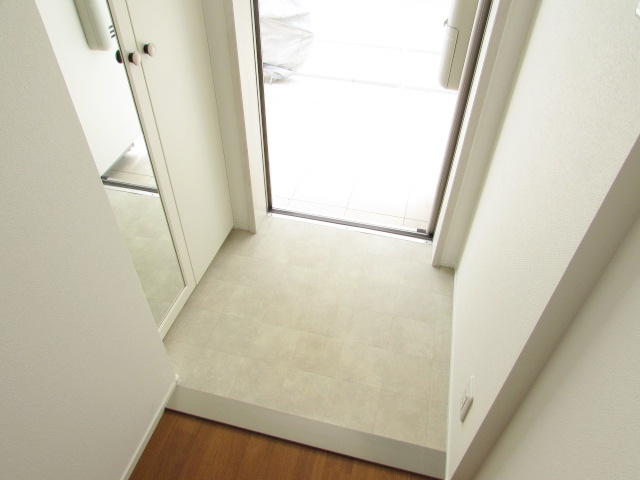 シャルム宝塚の玄関