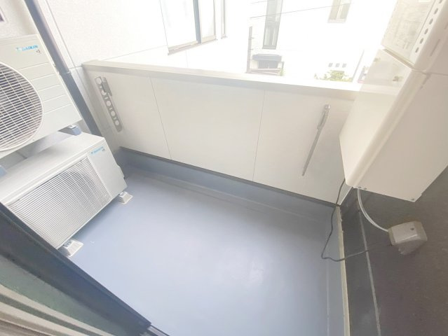 エンべロップ宝塚のバルコニー
