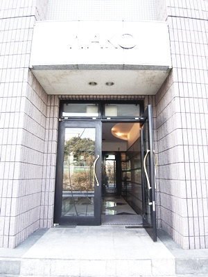 ＷＡＫＯビルのエントランス|建物の内部です