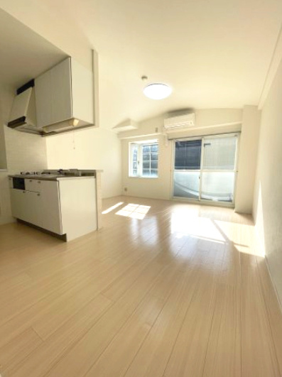 ＷＡＫＯビルの居間・リビング|使いやすい居間です