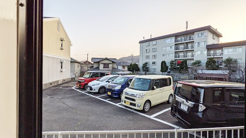 サニーライフ御殿山の駐車場