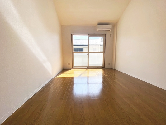 ＣＡＳＡ　ＢＩＡＮＣＡの居間・リビング