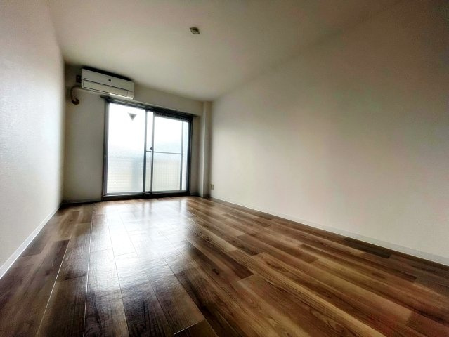 ローズバンクの居間・リビング|ゆったり過ごせるリビングです