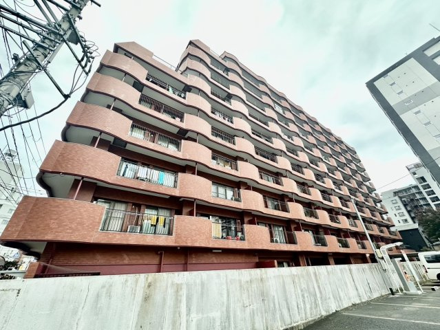 ライオンズマンション春日町の外観