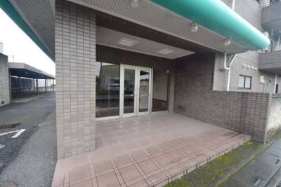 【エントランス】 | リオ北上尾