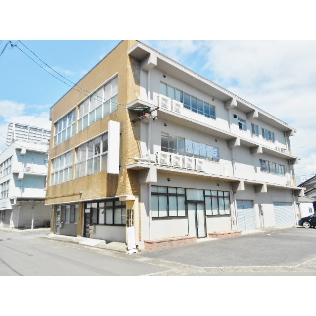 羽島市福寿町平方２丁目の事務所