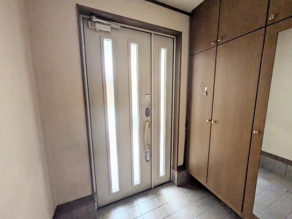 【玄関】 | 門真市小路町　中古戸建