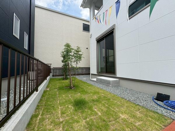 和歌浦東3-2　新築未入居物件の庭