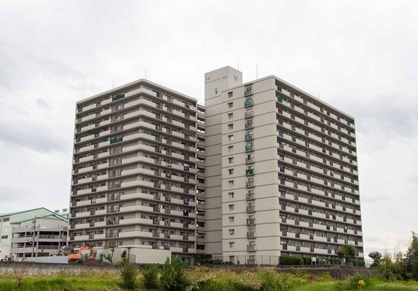 水鉄アーバンコンフォート岩出の外観