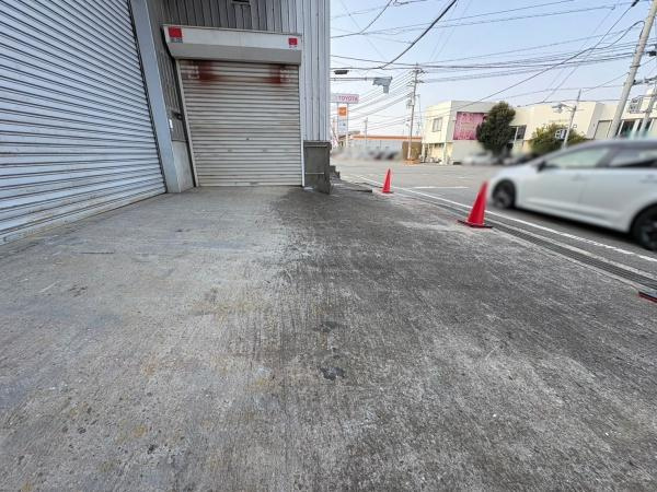 和歌山市湊　倉庫の駐車場