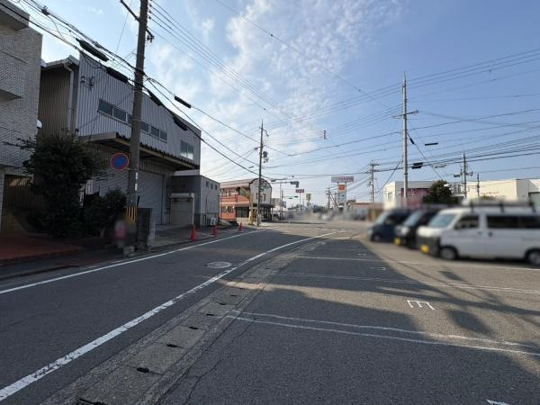 和歌山市湊　倉庫の前面道路含む現地写真