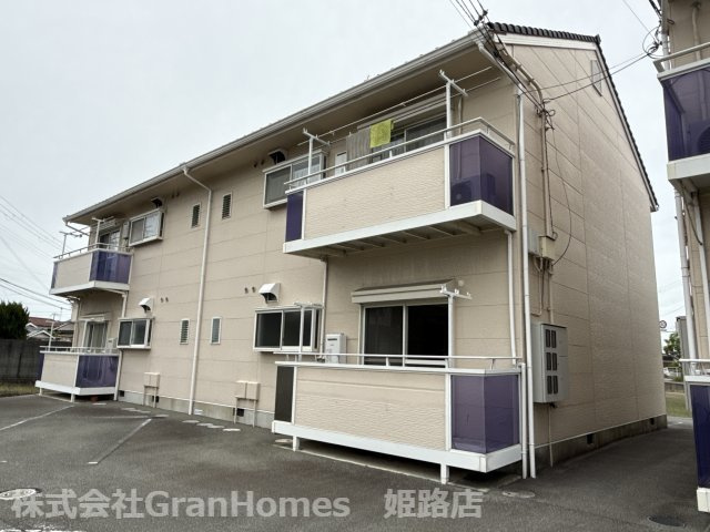 ウェルネス垣内の外観