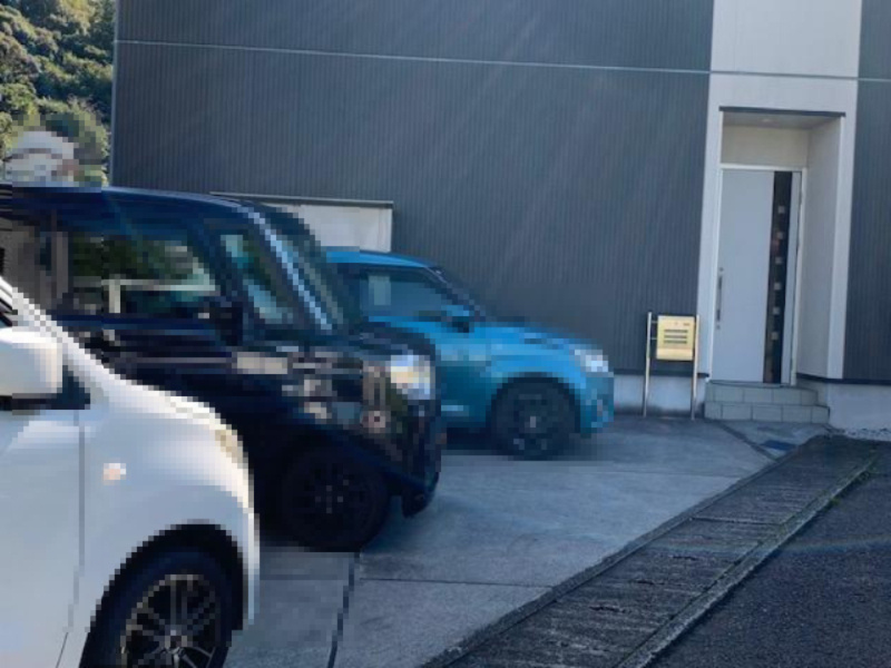 朝倉戊　中古戸建の前面道路含む現地写真