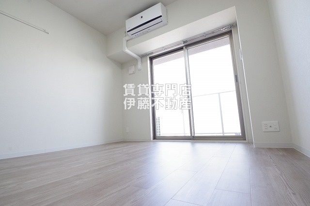 RAFFLE OZONEⅡ -South Garden-の洋室