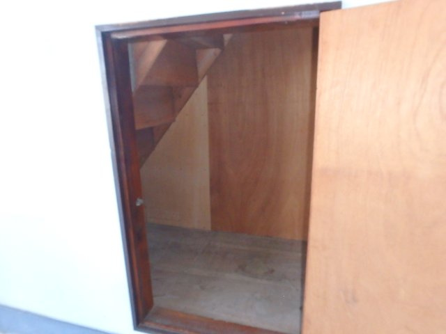 S1692R　東本郷店舗の収納