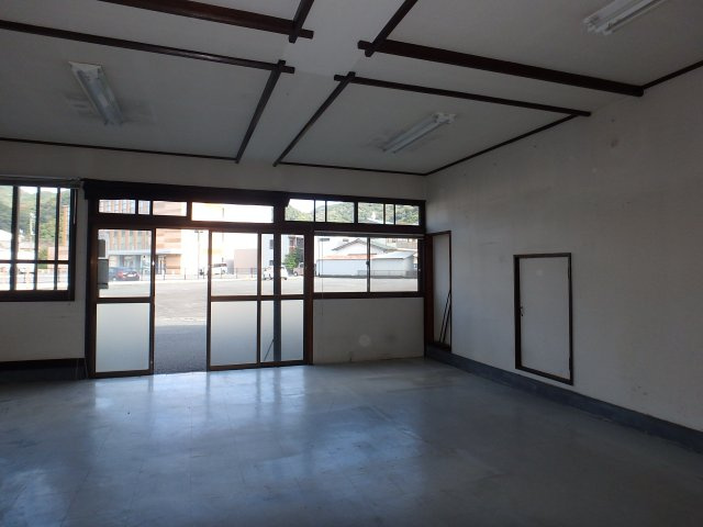 S1692R　東本郷店舗の居間・リビング