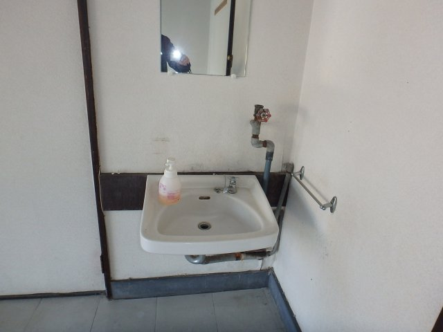 S1692R　東本郷店舗の洗面所