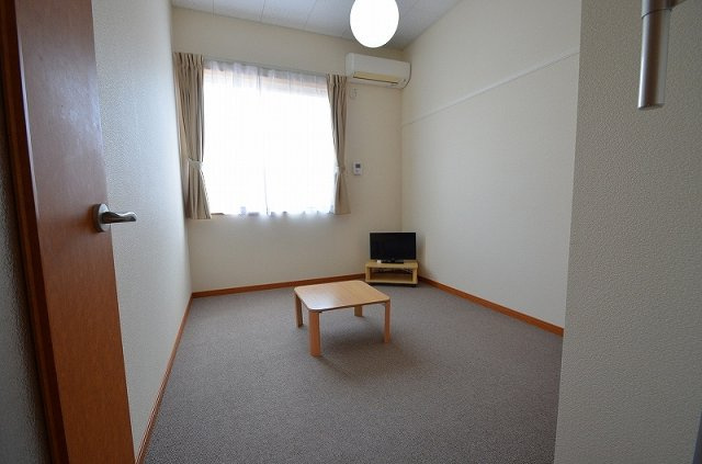 【居間・リビング】