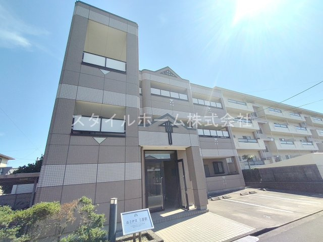 ルミナスⅠ番館の外観