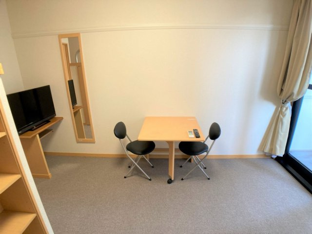 【居間・リビング】 | 設備仕様は号室により異なる為、現況を優先とします。