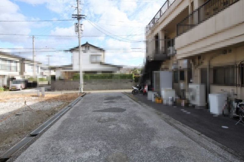 南久万　建築条件なし　売土地の前面道路含む現地写真